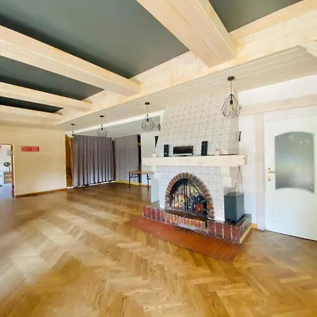 Jonatan Hotel Czernin